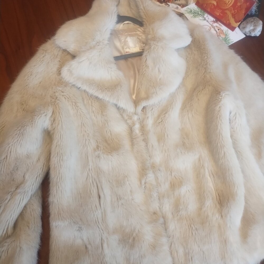 Exhilaration White Faux Fur Coat XL
